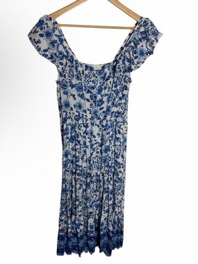 Chenault blue & white floral flutter sleeve tiered dress size Small